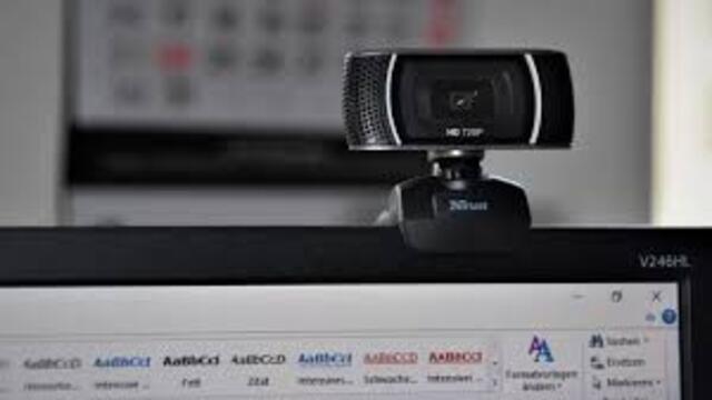 Rekomendasi Webcam dan Mic Terbaik